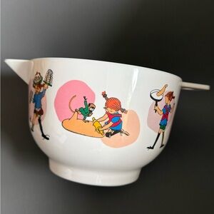 Pippi Longstocking Creamy White Illustrated  Baking Mixing bowl 1.5 L